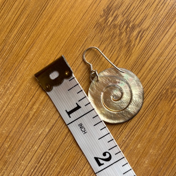 Swirl Shell Silver Earrings - Picture 4 of 4